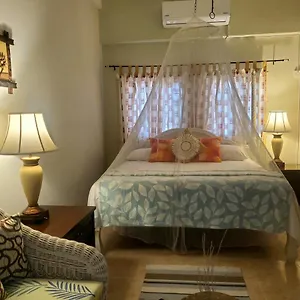 Sunbreeze - A Spacious, Homely Apartment